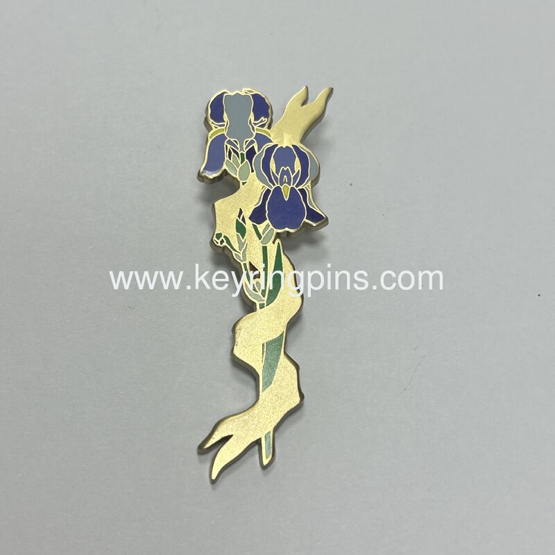 Elegant Iris Flower Enamel Pin, Vintage Gold Tone Floral Lapel Pin, Nature Inspired Metal Badge for Garden Lovers
