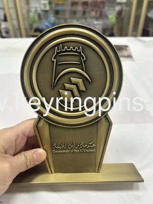 Good price Zinc alloy 3D trophy medals custom,sports medals with blue ribbon online