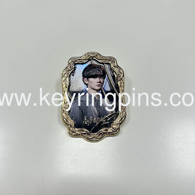 Good price Gao Qingchen Antique Style Photo Frame Enamel Pin – Fan Merchandise Lapel Pin for Backpacks online